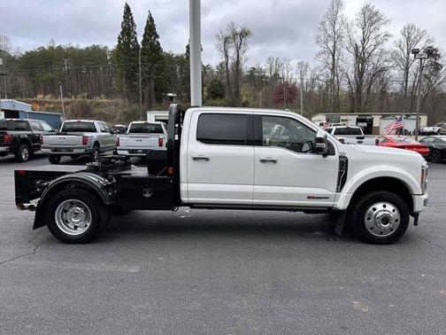 2023 Ford F-450 Platinum