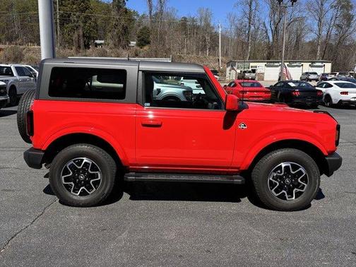 2023 Ford Bronco Outer Banks