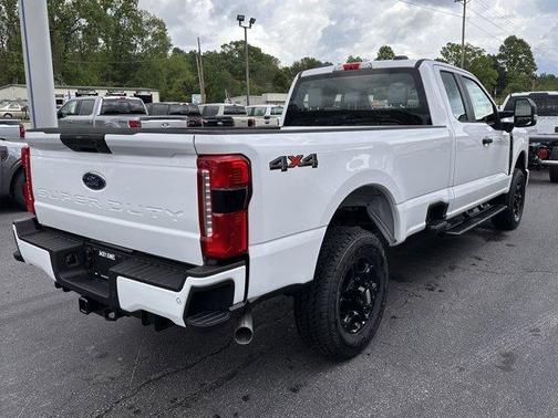 2025 Ford F-350 XL