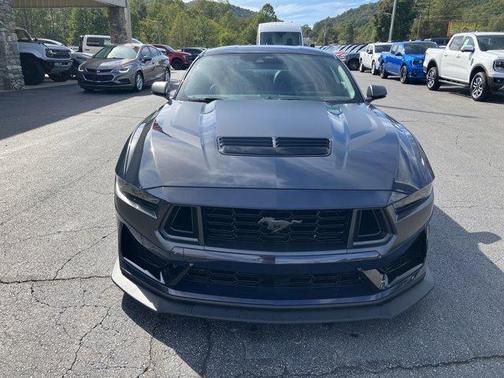 2025 Ford Mustang Dark Horse