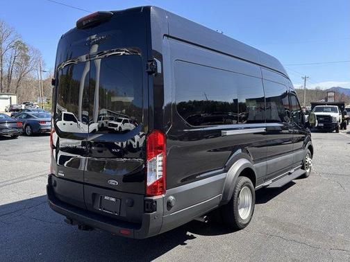 2024 Ford Transit-350 XLT