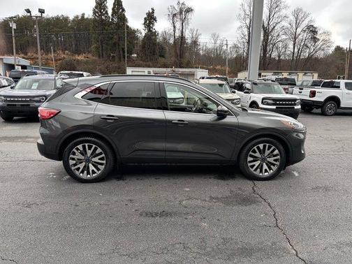 2020 Ford Escape Titanium Hybrid