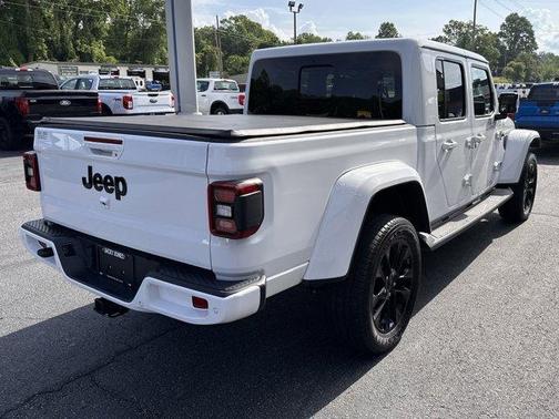 2022 Jeep Gladiator Overland