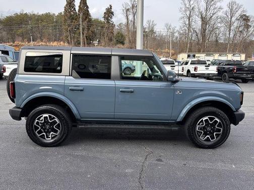 2022 Ford Bronco Outer Banks