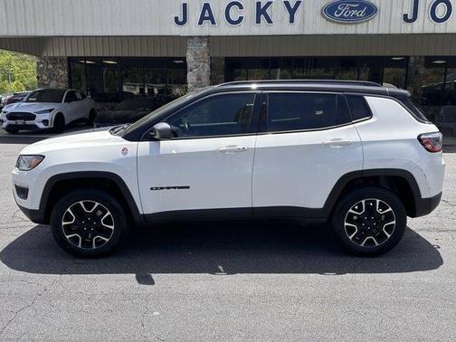 White Clearcoat 2021 Jeep Compass Trailhawk