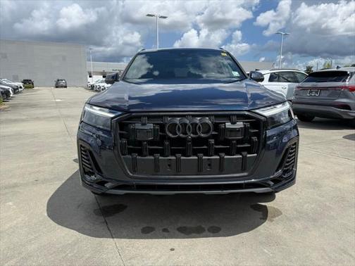 2025 Audi Q7 Premium Plus 55 TFSI quattro Tiptronic