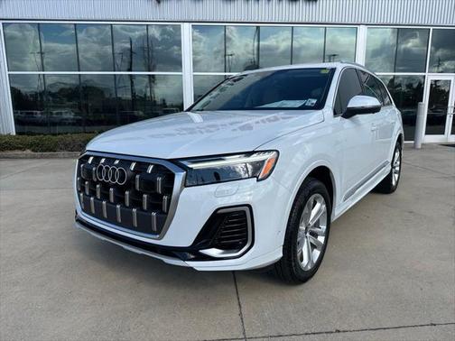 2025 Audi Q7 Premium Plus 45 TFSI quattro Tiptronic