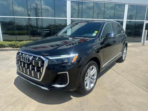 2025 Audi Q7 Premium 55 TFSI quattro Tiptronic