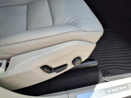 2024 Volvo XC90 B5 Core Bright Theme