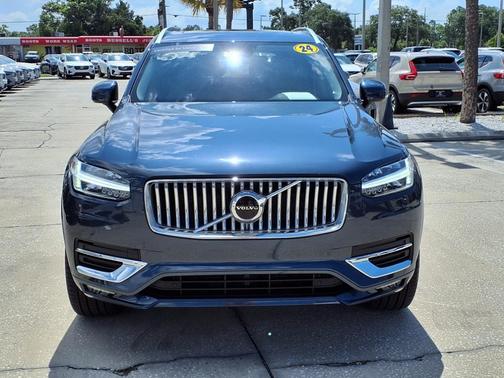 2024 Volvo XC90 B5 Core Bright Theme