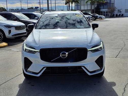 2024 Volvo XC60 Plus