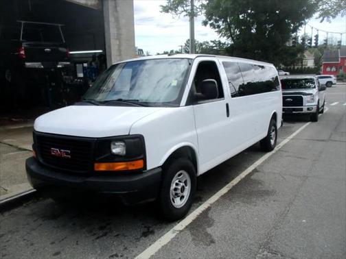 2016 GMC Savana 3500 LS