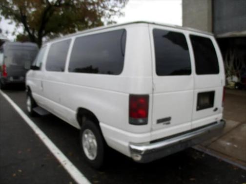2014 Ford E350 Super Duty XL