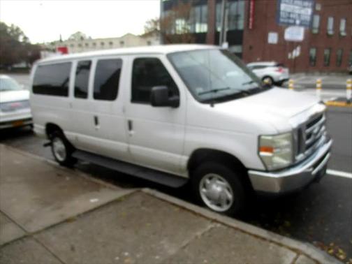 2014 Ford E350 Super Duty XL