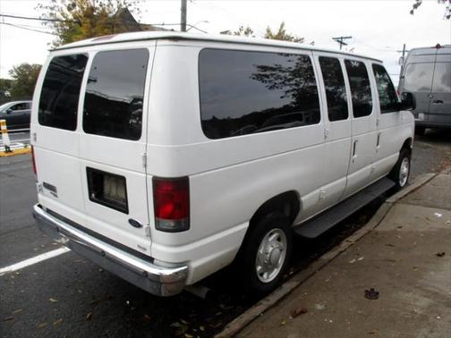 2014 Ford E350 Super Duty XL