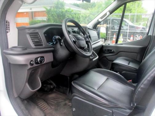 2022 Ford Transit-250 Base
