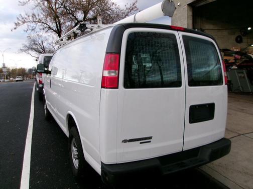 2016 Chevrolet Express 3500 3500 Cargo