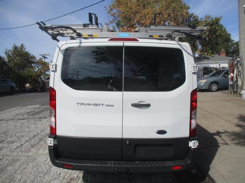 2018 Ford Transit-250 Base