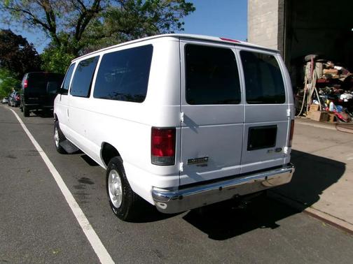 White 2013 Ford E350 Super Duty XLT