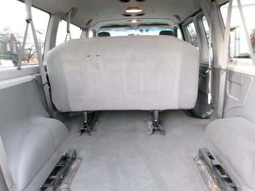 2009 Ford E350 Super Duty XLT