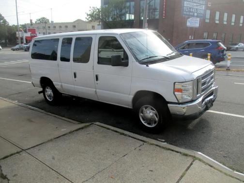 2014 Ford E350 Super Duty XLT