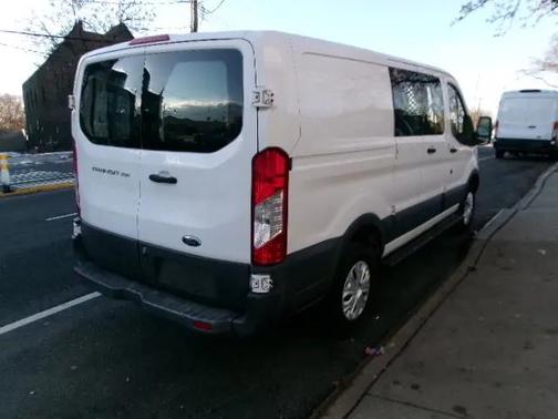 2016 Ford Transit-250 Base
