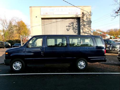 2012 Ford E350 Super Duty XLT