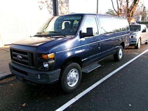 2012 Ford E350 Super Duty XLT