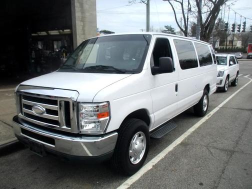 White 2014 Ford E350 Super Duty XLT