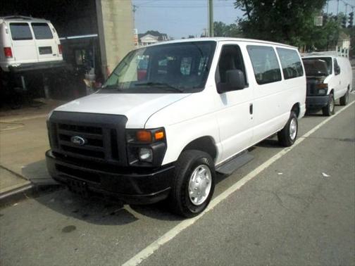 2014 Ford E350 Super Duty XL