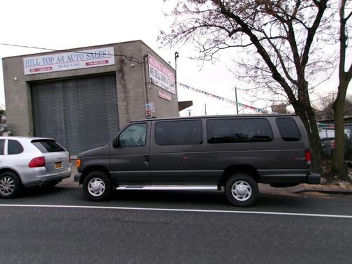 2007 Ford E350 Super Duty XL Wagon
