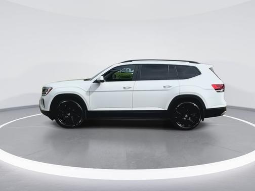 2024 Volkswagen Atlas 2.0T SE