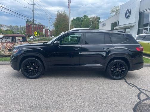 2023 Volkswagen Atlas 3.6 V6 SEL R-Line Black
