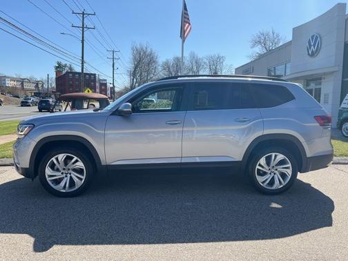 2022 Volkswagen Atlas 3.6 SE w/ Technology