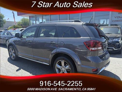 Granite Pearlcoat 2018 Dodge Journey Crossroad