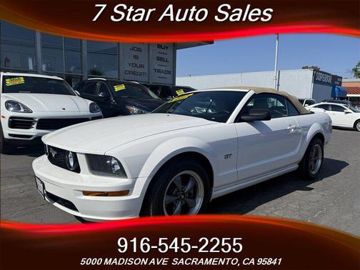 2005 Ford Mustang GT Premium