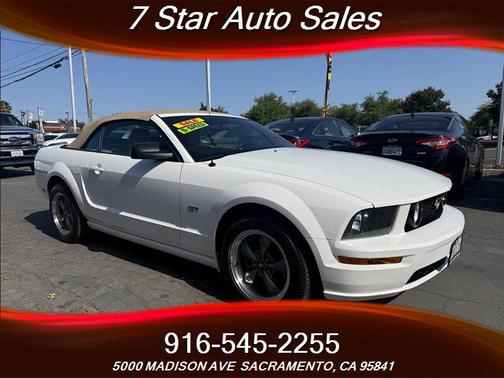 2005 Ford Mustang GT Premium