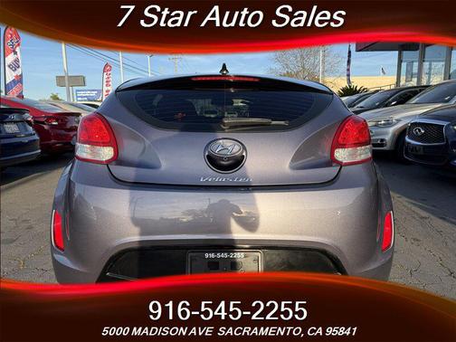 2016 Hyundai Veloster Base