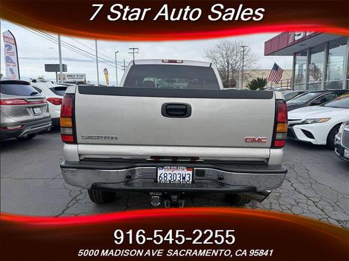2005 GMC Sierra 2500 SLE H/D Crew Cab