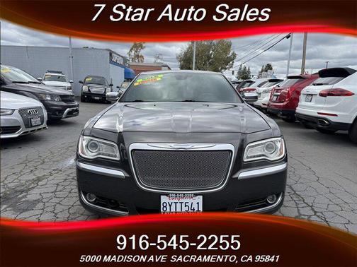 2014 Chrysler 300C John Varvatos Luxury