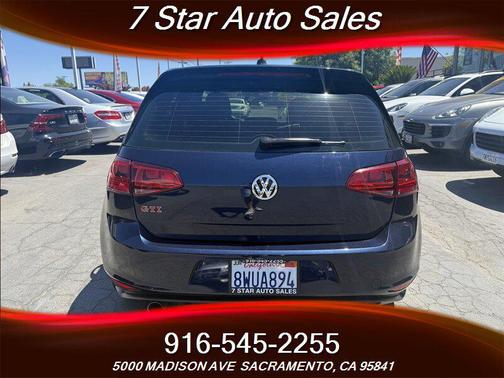 2016 Volkswagen Golf GTI 2.0T SE 4-Door