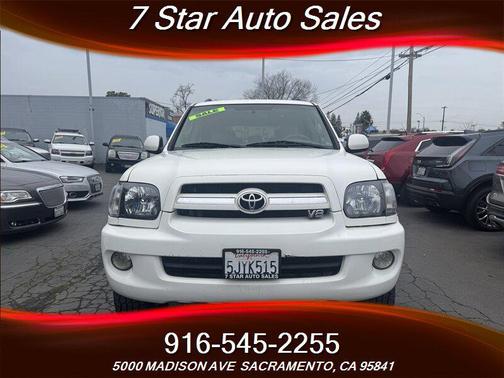 2005 Toyota Sequoia SR5