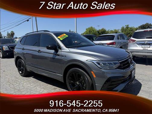 Platinum Gray Metallic 2023 Volkswagen Tiguan 2.0T SE R-Line Black