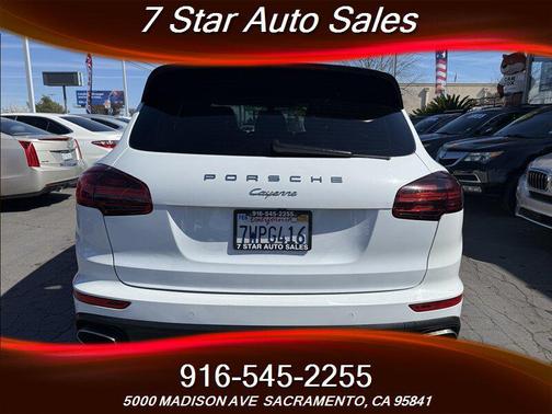 2017 Porsche Cayenne Platinum Edition