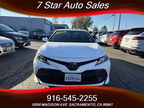 2018 Toyota Camry LE