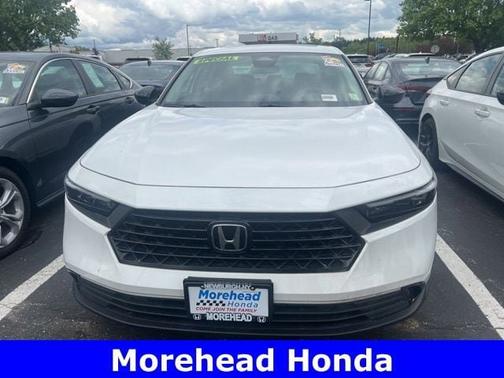Platinum White Pearl 2025 Honda Accord