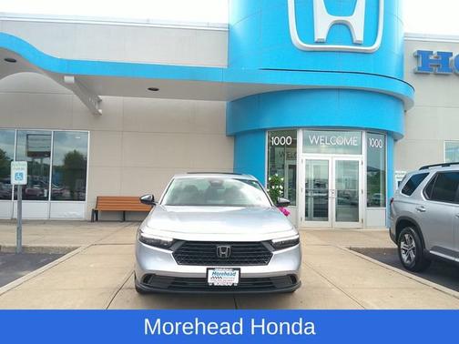 Solar Silver Metallic 2025 Honda Accord