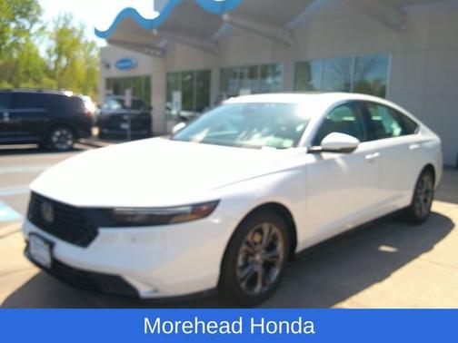 Platinum White Pearl 2025 Honda Accord Hybrid