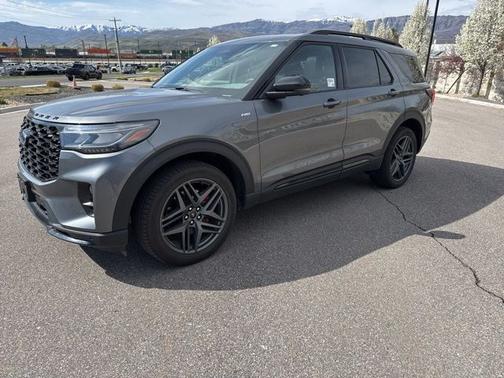 CARBONIZED GRAY METALLIC 2025 Ford Explorer ST-LINE