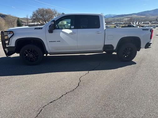 Summit White 2025 Chevrolet Silverado 3500 LTZ
